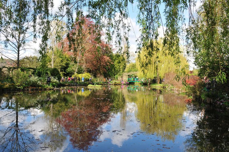 Giverny: L’Éden des Impressionnistes et l’Héritage de Claude Monet