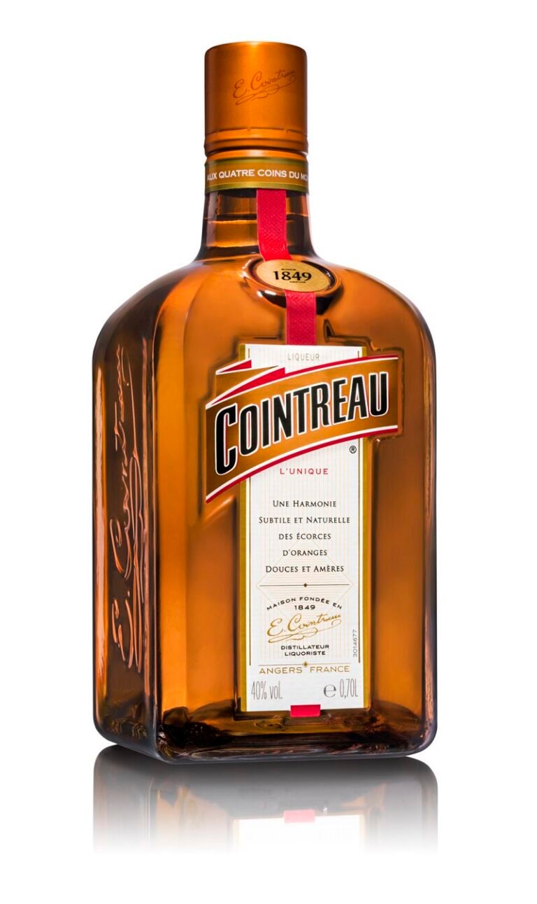 L’histoire séduisante du Cointreau: De la distillerie familiale à la renommée mondiale