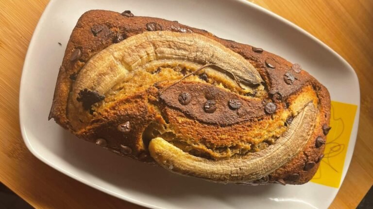 Banana bread musclé : la recette parfaite pour les sportifs