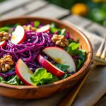 Salade de chou rouge, pommes et noix