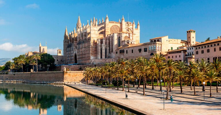 Palma de Majorque : Entre Tradition et Modernité au Cœur des Baléares