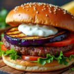 Burger à l’aubergine grillée et sauce yaourt