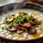 Porridge salé au miso et champignons