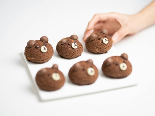 Tout savoir sur les pistoles de chocolat en pâtisserie et leur bonne utilisation